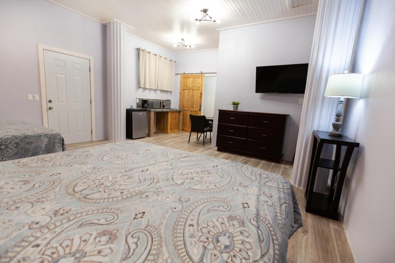 Sea Eye Hotel - Laguna Building Утила Екстериор снимка