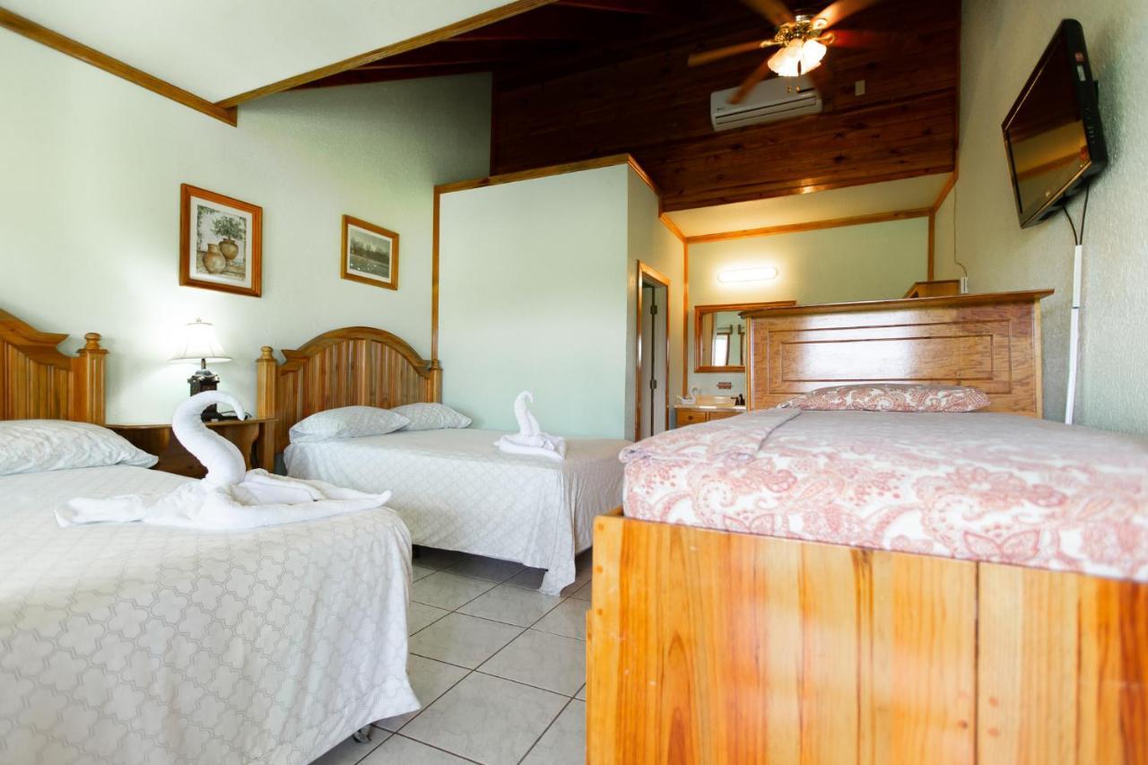 Sea Eye Hotel - Laguna Building Утила Екстериор снимка