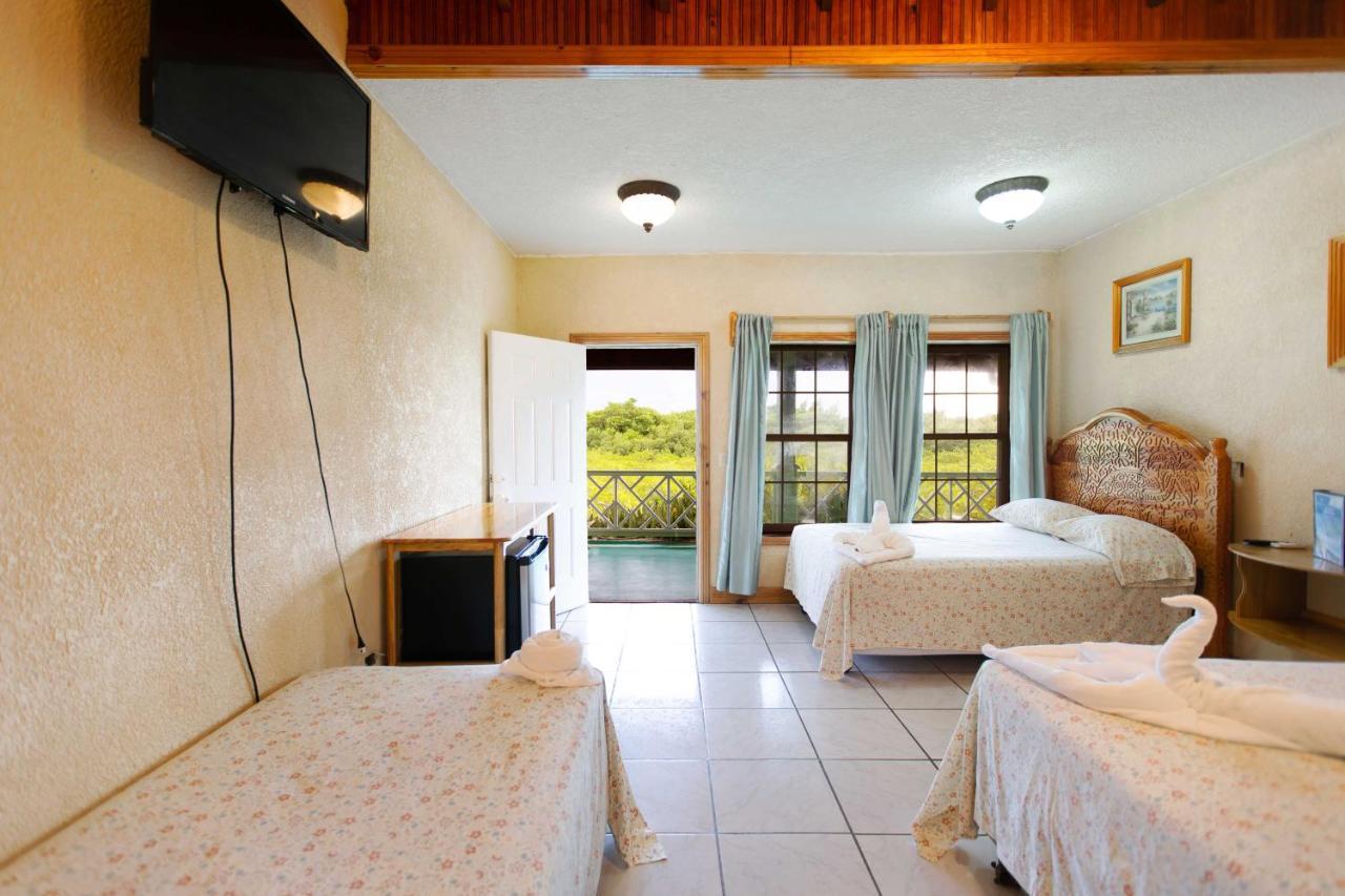 Sea Eye Hotel - Laguna Building Утила Екстериор снимка